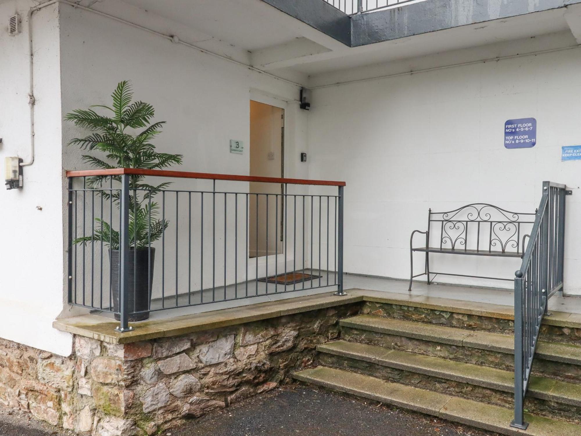 3 Dolphin Court Apartment Brixham Exterior photo